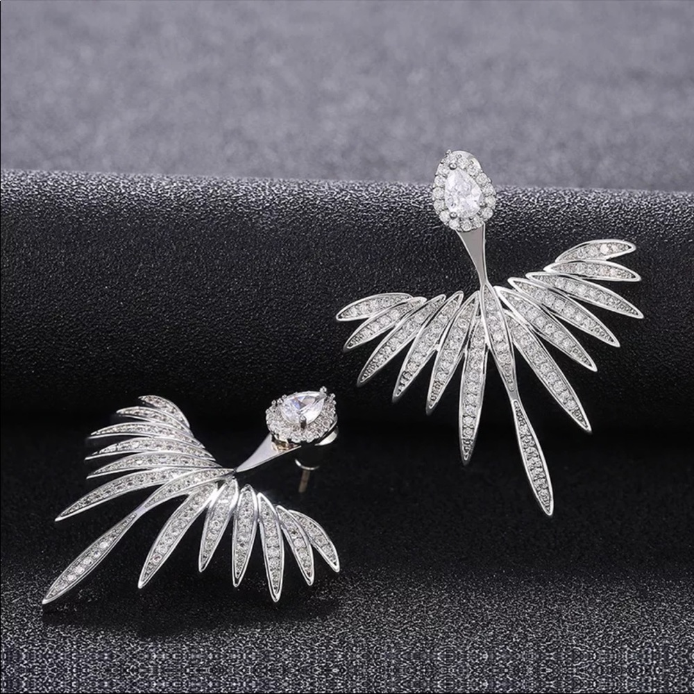 New 925 Silver Wings of Angel Diamond Stud Earrings - Picture 2 of 5